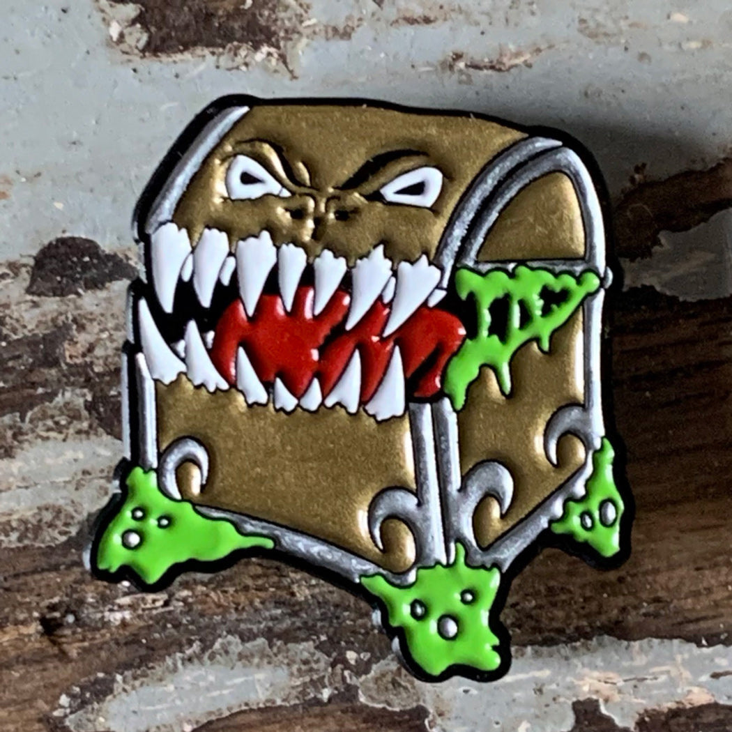 Mimic – Classic Enamel Pin